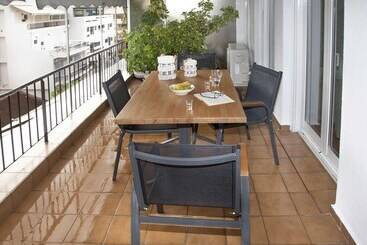 Ferienwohnungen Exceptional Penthouse Close To Acropolis Museum By Ghh