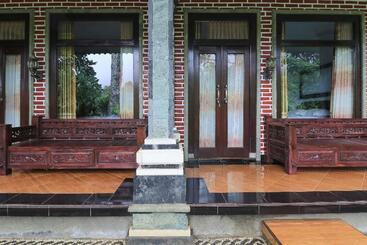 פנסיון Mulia Garden Bungalows