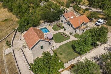 游客公寓 Villa Andric