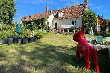 ベッドアンドブレックファースト Le Clos Dessyag