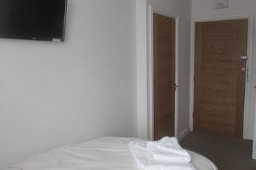 ベッドアンドブレックファースト Lord Nelson