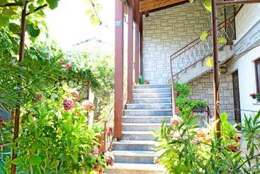 Apartaments turístics Apartments Angela