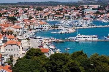 관광객 아파트 Apartment Radenka