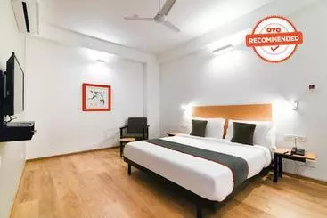 Hotel Oyo Townhouse 239 Venue  Airport