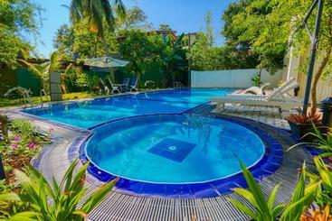 Pensjonat Yoho White House Apartment