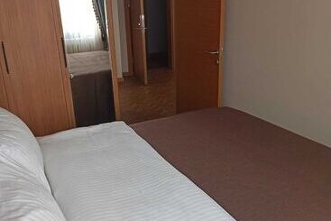 Ak Life Hotel & Suit