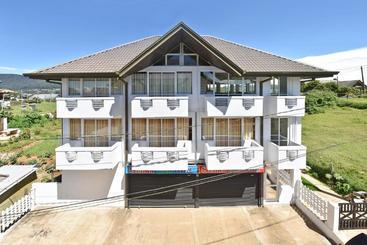 בית מלון כפרי Oyo 487 Sudha Ozone Freeze