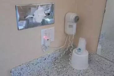 هتل Pacific Best Inn