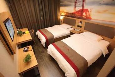 Thank Inn Plus Hotel Shandong Rizhao Donggang District Lighthouse Plaza