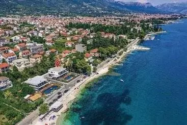 Tourist flats Beachfront Villa Baronessa With Pool