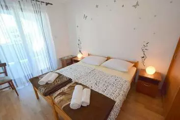 ツーリストアパートメント Apartment Zdenka