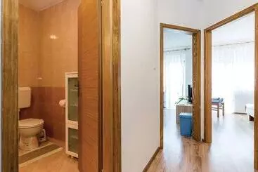 آپارتمان‌های توریست‌ها Apartments Franjkovic