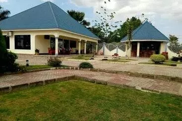 ホテル Lesa Garden