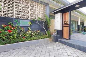 هتل V Canggu Dormitory