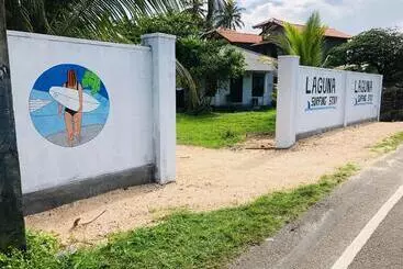 Hotel Laguna Surfing Stay
