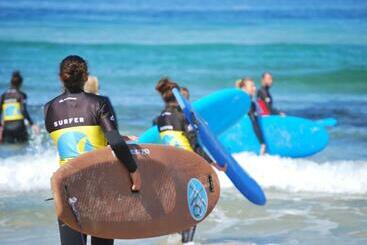 هاستل The Camp Doniños