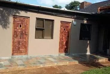 ベッドアンドブレックファースト Lauren Palace Guest House