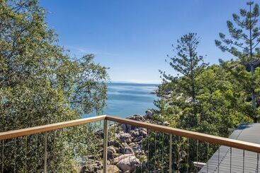 Жильё для туристов Headland Hideaway