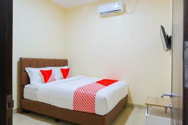 هتل Oyo 2741 Kr Bulan