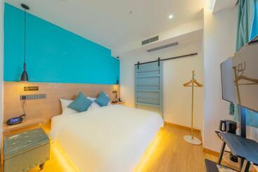 هتل Yunqi River View Terrace