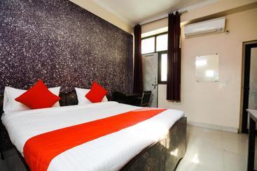 בית מלון כפרי Spot On 39428 Diamond Swift