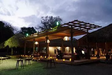 ホテル Lelewatu Resort Sumba