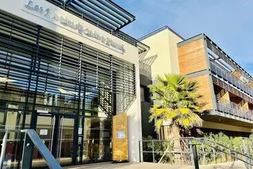 هتل آپارتمان Les Patios De St Pierre