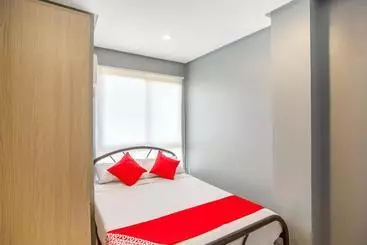 Hotel Oyo 521 Bacaca Suites