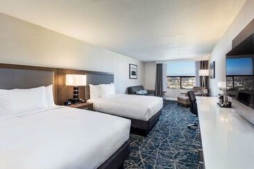 فندق Doubletree By Hilton Pomona