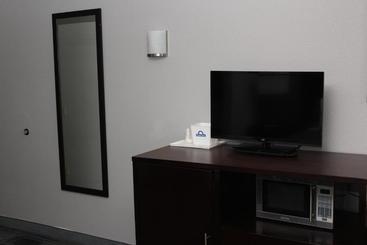 Отель Surestay Plus By Best Western Portland East