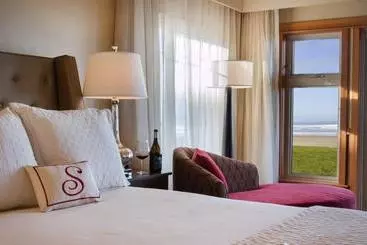 Отель Stephanie Inn