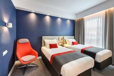 בית מלון כפרי Holiday Inn Express   Rzeszow Airport, An Ihg