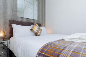 住宿加早餐  Ricky Road Guest House   Wizard Studio Room Available To Book Now