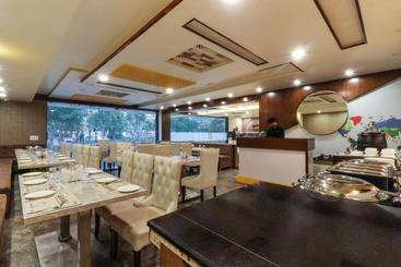 酒店 Townhouse 69951  Skylight