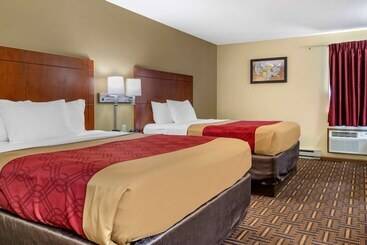 モーテル Coratel Inn & Suites By Jasper River Falls