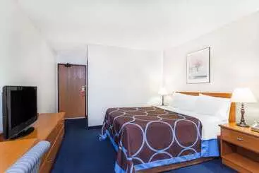 Motel Super 8 By Wyndham Montgomery Maybrook