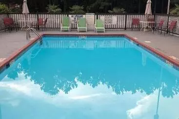 فندق على الطريق Baymont By Wyndham Richburg   Chester Area