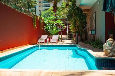 膳宿费 Vila Jabutis