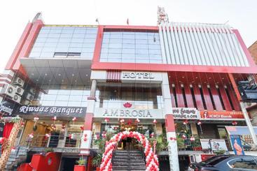 호텔 Capital O 31390  Ambrosia