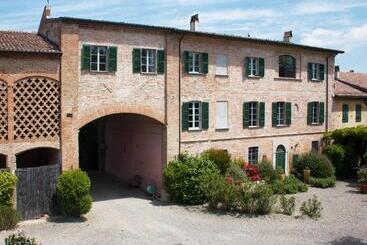 هتل Corte La Volta