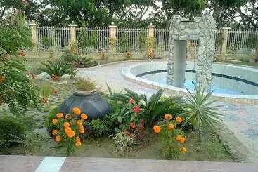 Hotelli La Bella Resort