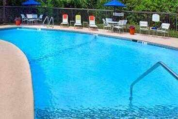 شاليه Fairfield Inn & Suites By Marriott Albany East Greenbush