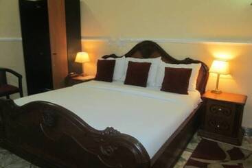 Ths Le Chateau Thelpim Hotels