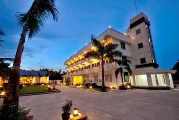 هتل Royal Golden View