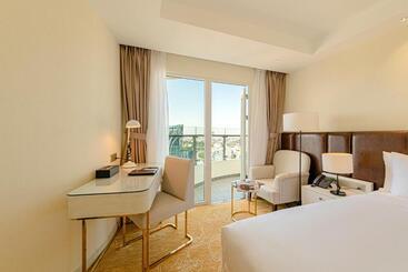 هتل La Vela Saigon