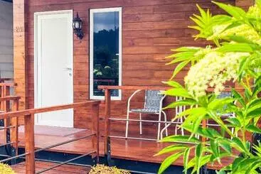 Hotelli Pondanu Cabins By The Lake