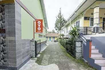 Hotel Oyo 2141 Pondok Pulo Sari 2