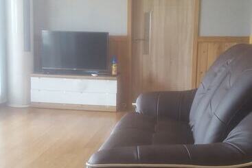 Vidéki Ház Wimi Sarang House