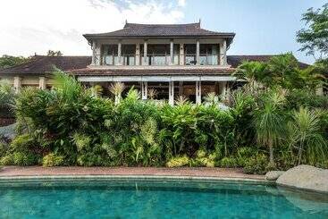 استراحتگاه Kahani Paradise