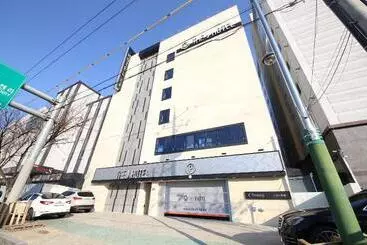 Browndot Hotel Bong Duk